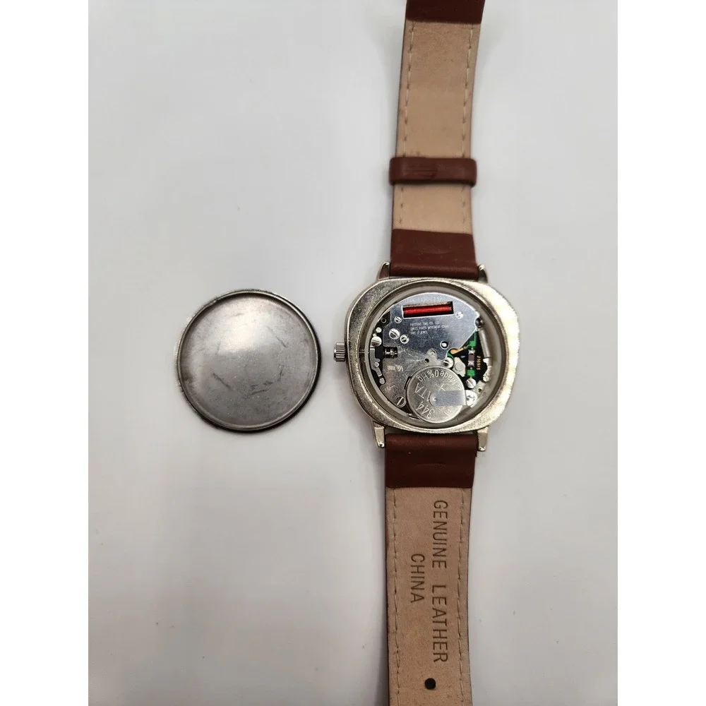 RARE 2005 The Muppet Show Rotating Logo Disc Watch Unisex Brown Leather Band